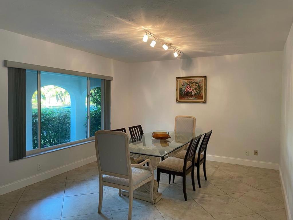 King'S Courtyard View Room Miami Luaran gambar