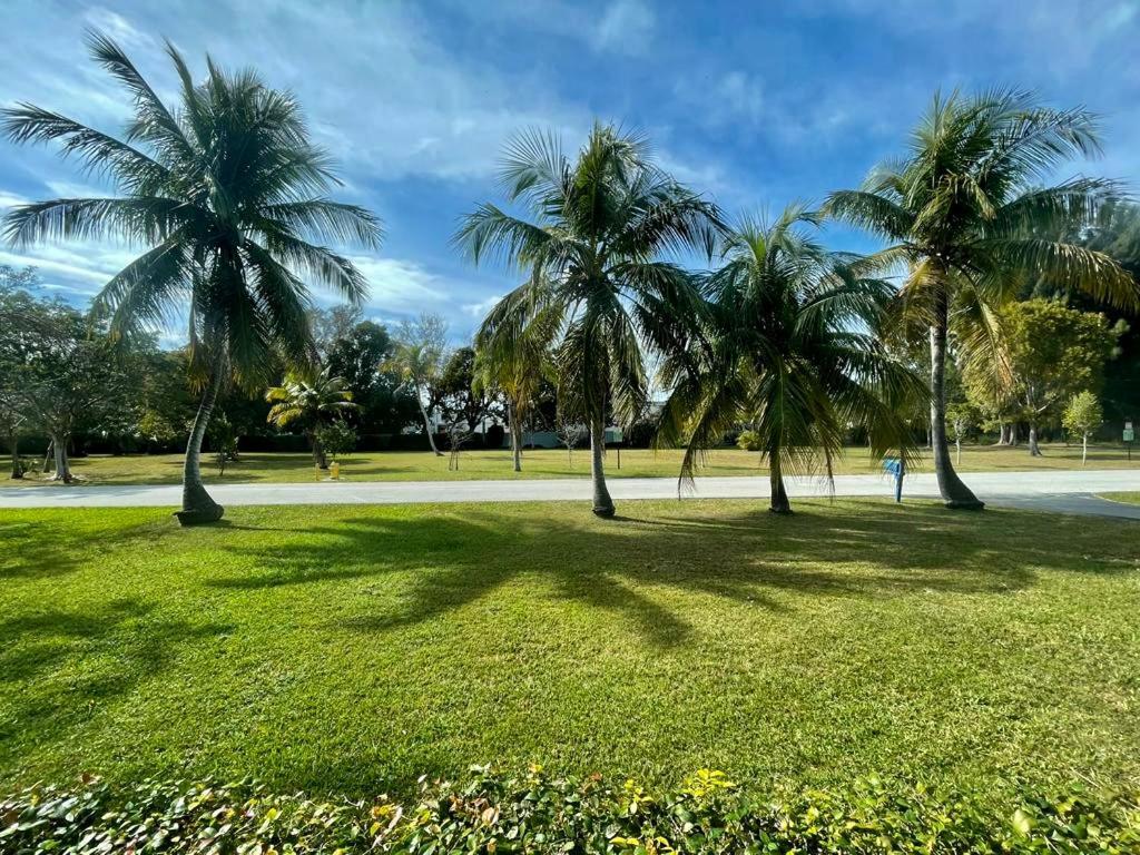 King'S Courtyard View Room Miami Luaran gambar